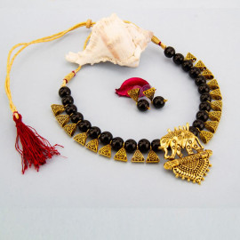 Arihant Gold-Toned GP Black Pearl Necklace Set 44037