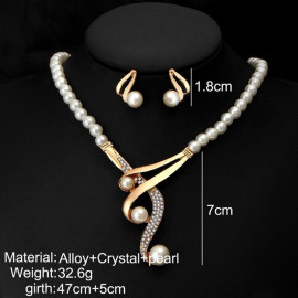 Arihant White & Gold-Toned Gold-Plated Pearl-Studded Necklace Set 44093