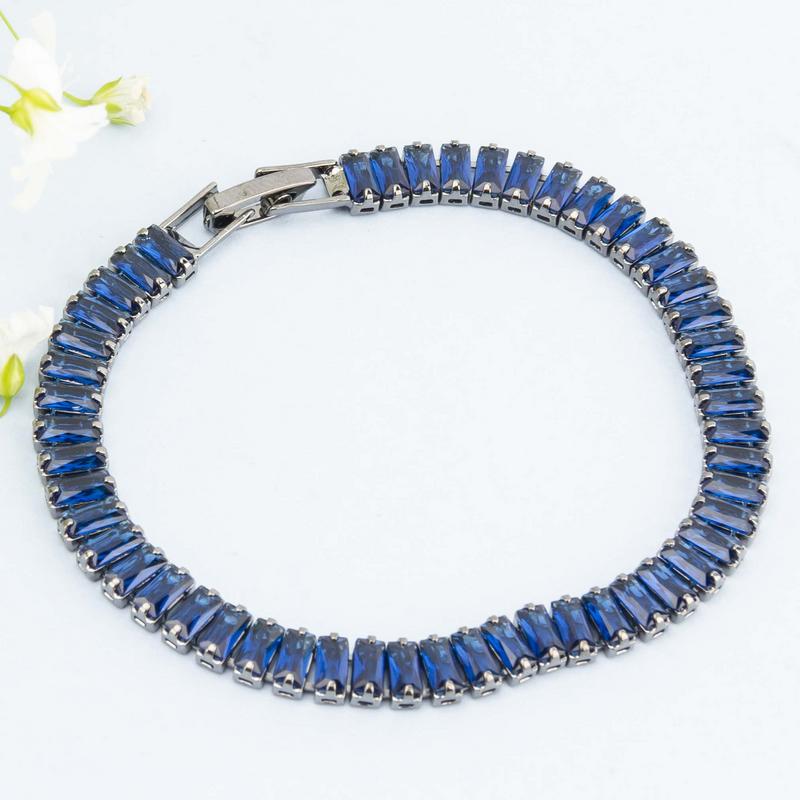 Arihant Navy Blue & Gunmetal-Toned Silver-Plated Stone-Studded Bracelet 17175